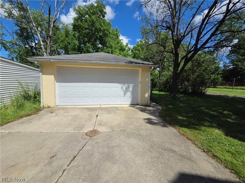 5223 Paine Avenue , Maple Heights, OH 44137 Photo 18