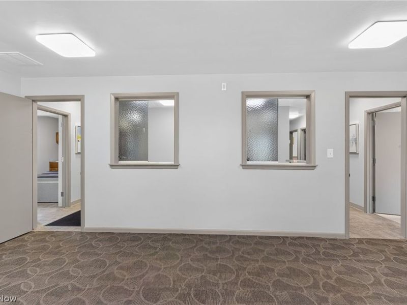 2894 Center Road, Poland, OH 44514 Photo 4