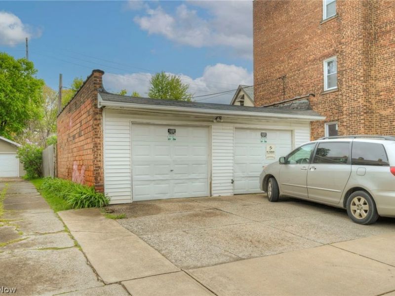 3438 Bosworth Road , Cleveland, OH 44111 Photo 10