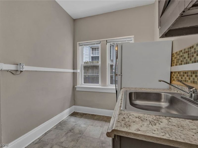 3438 Bosworth Road , Cleveland, OH 44111 Photo 17