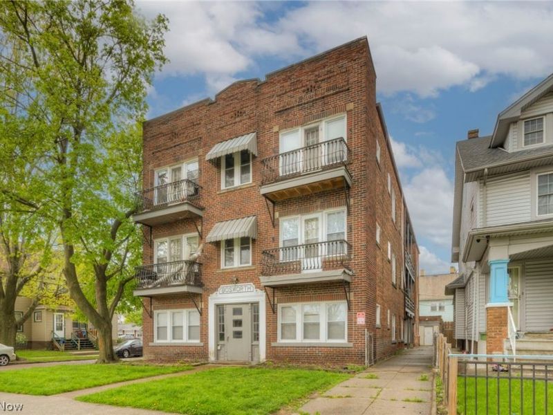 3438 Bosworth Road , Cleveland, OH 44111 Photo 2