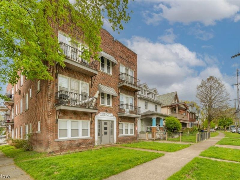 3438 Bosworth Road , Cleveland, OH 44111 Photo 5
