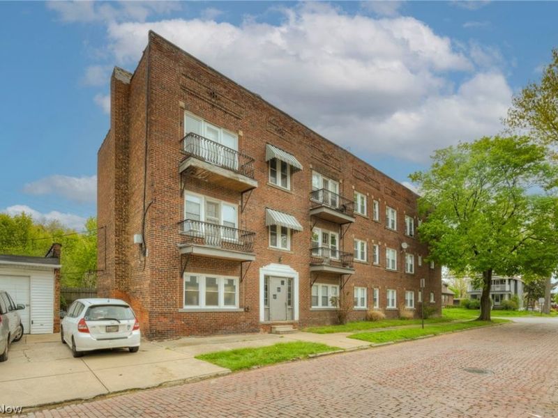 3438 Bosworth Road , Cleveland, OH 44111 Photo 7