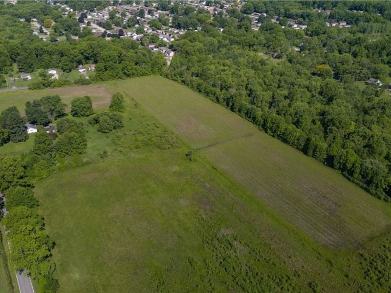 Villa Marie Road , Lowellville, OH 44436 Photo 12