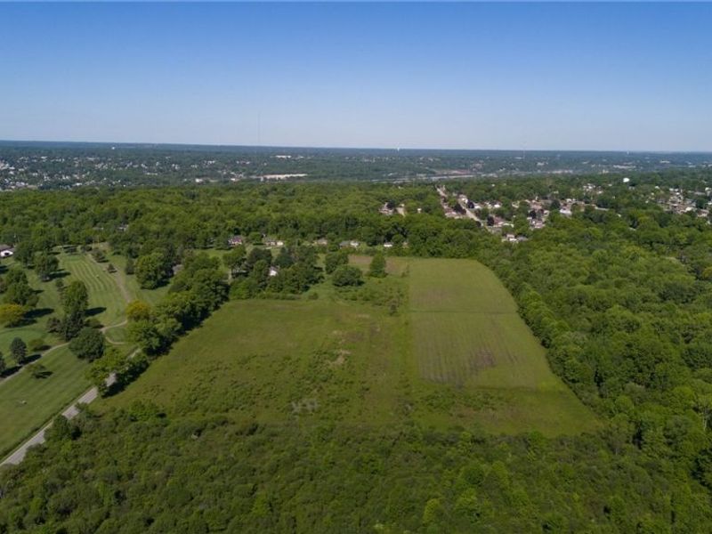 Villa Marie Road , Lowellville, OH 44436 Photo 3