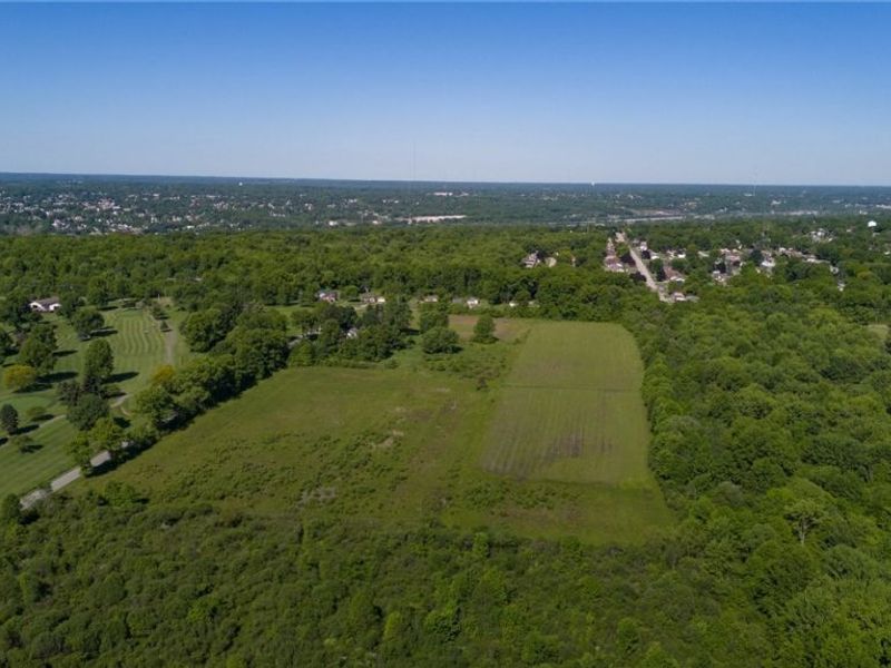 Villa Marie Road , Lowellville, OH 44436 Photo 4