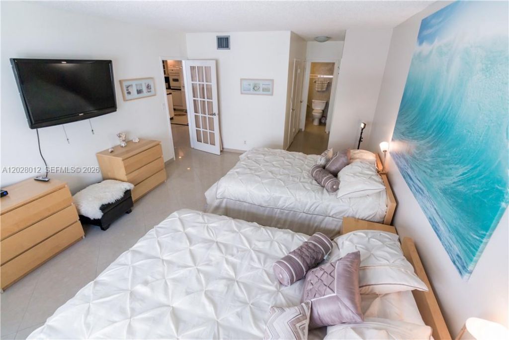 3725 S Ocean Dr , Unit 1003, Hollywood, FL 33019 Photo