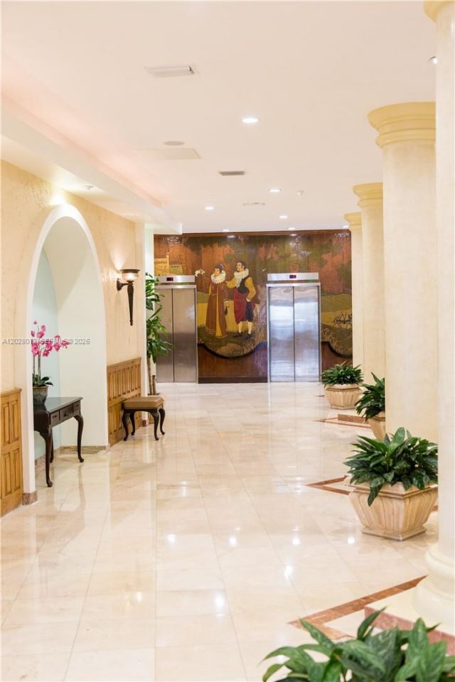 3725 S Ocean Dr , Unit 1003, Hollywood, FL 33019 Photo
