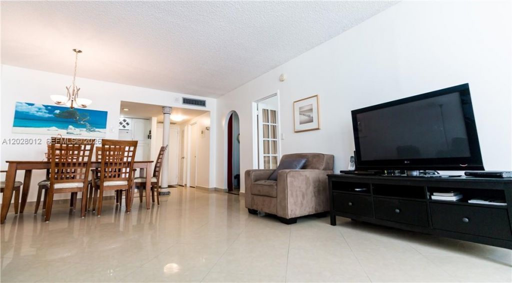 3725 S Ocean Dr , Unit 1003, Hollywood, FL 33019 Photo