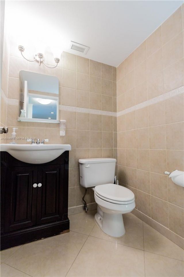 3725 S Ocean Dr , Unit 1003, Hollywood, FL 33019 Photo