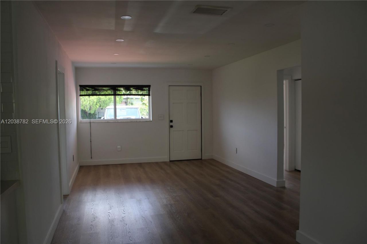 3827 SW 88 Court, Unit A, Miami, FL 33165 Photo