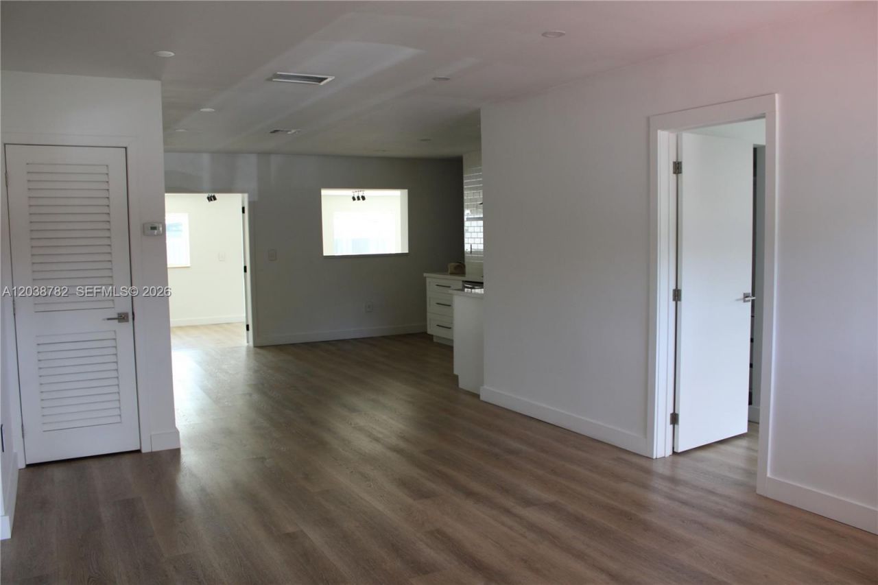 3827 SW 88 Court, Unit A, Miami, FL 33165 Photo