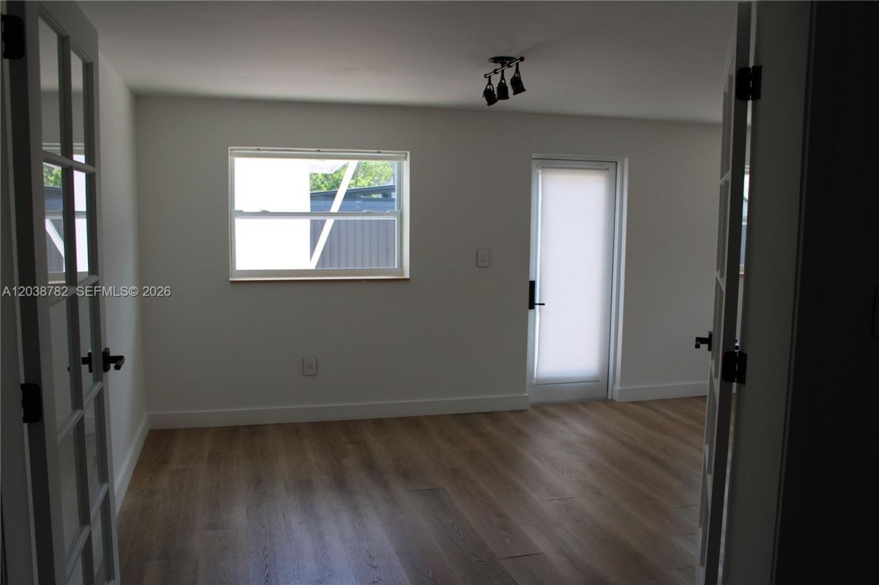 3827 SW 88 Court, Unit A, Miami, FL 33165 Photo