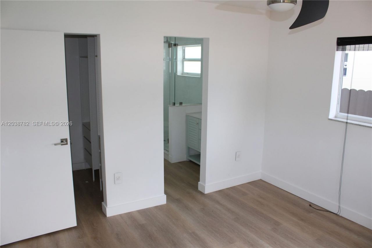 3827 SW 88 Court, Unit A, Miami, FL 33165 Photo
