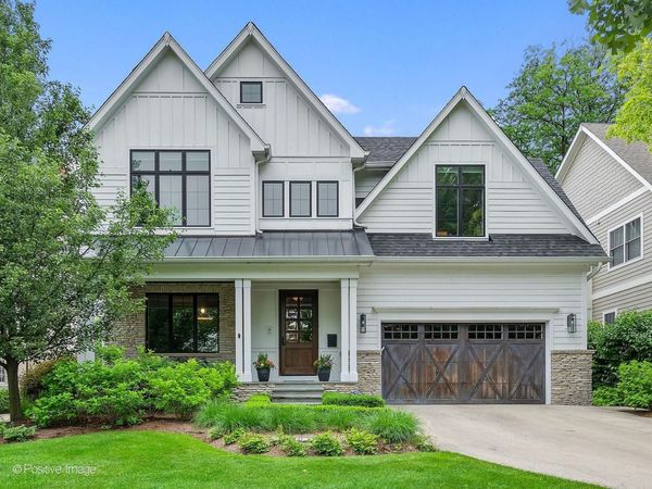 118 TUTTLE Avenue , Clarendon Hills, IL 60514