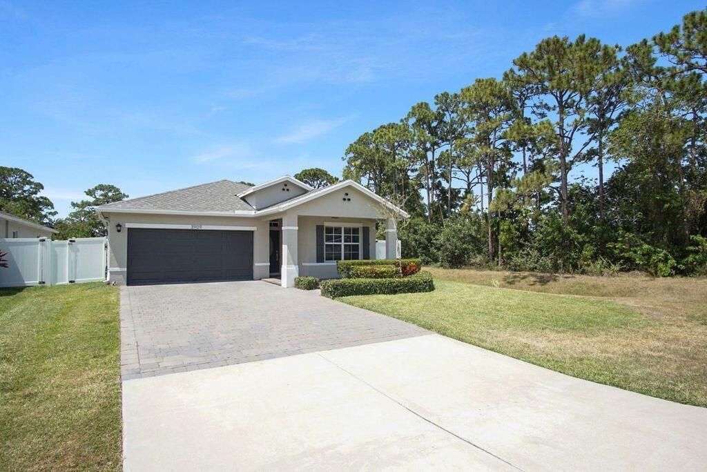 3909 SE Lee Street, Stuart, FL 34997 Photo