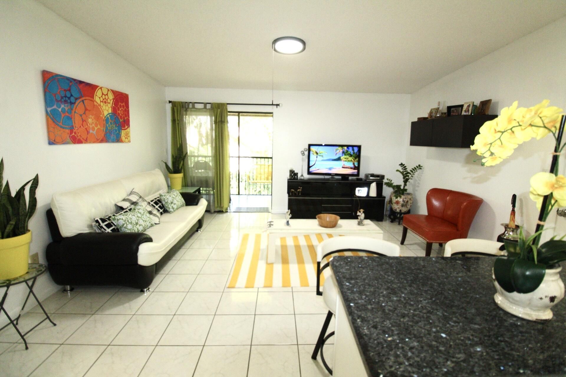 9342 S Belfort Circle, Unit 214, Tamarac, FL 33321 Photo