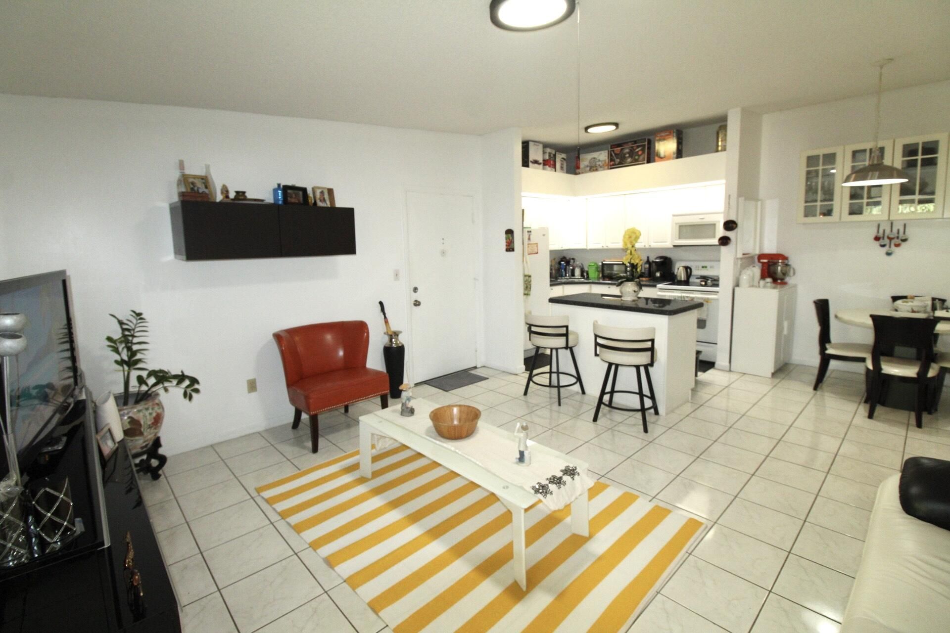 9342 S Belfort Circle, Unit 214, Tamarac, FL 33321 Photo