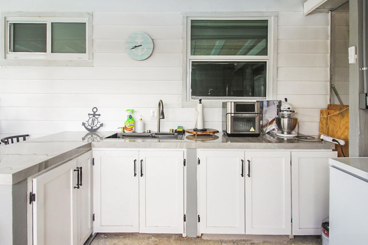 220 Davis Road, Palm Springs, FL 33461 Photo