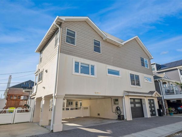 71 Michigan Street , Long Beach, NY 11561