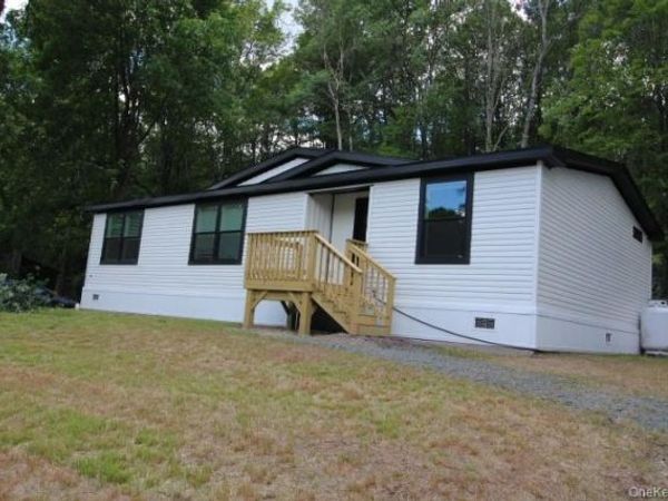 256 Main Street , Livingston Manor, NY 12758
