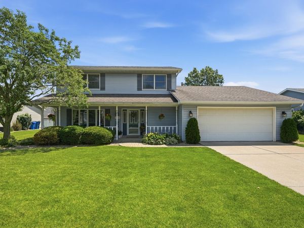 730 Meadow Lane , Crown Point, IN 46307