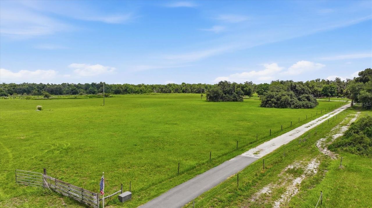 13805 County Road 675 , Parrish, FL 34219 Photo
