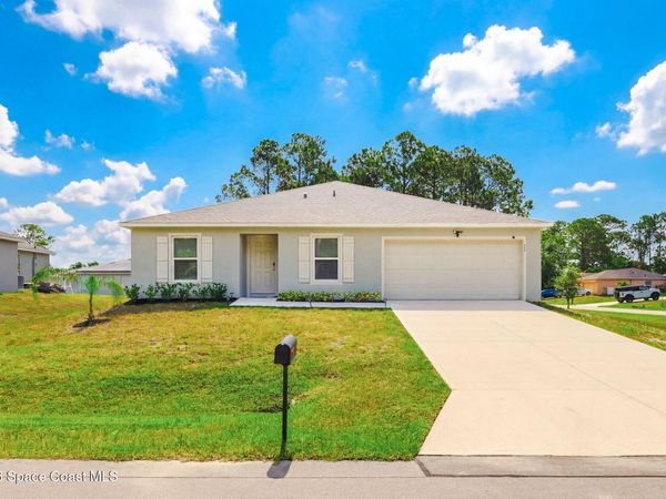 199 Tile Avenue SW , Palm Bay, FL 32908