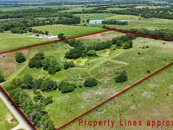 17846 270th Road, Whiting, KS 66552
