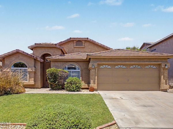 4334 E Cottonwood Lane, Phoenix, AZ 85048