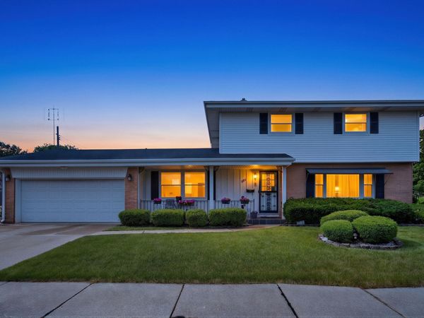 5319 Wright Ave, Racine, WI 53406