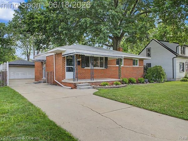 29192 James Street, Garden City, MI 48135