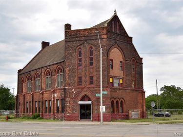2900 Gratiot Avenue, Detroit, Mi 48207