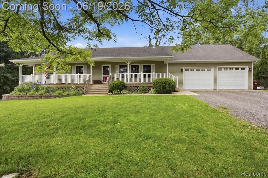 5739 Suntar Valley Drive, Howell Township, MI 48836 Main Photo