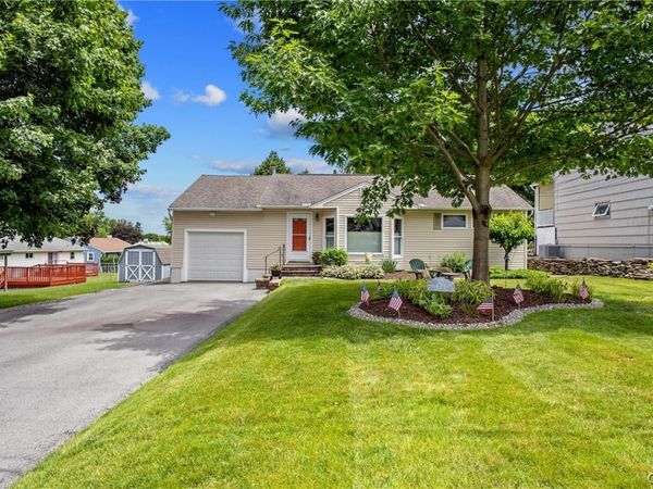 131 Skyview Terrace , Syracuse, NY 13219