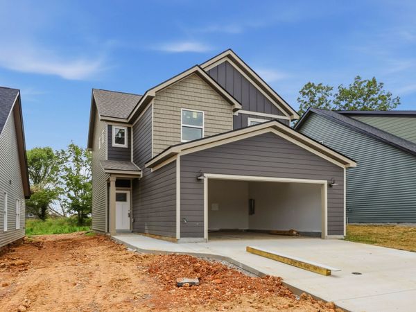 2665 Brewster Dr , Clarksville, TN 37042
