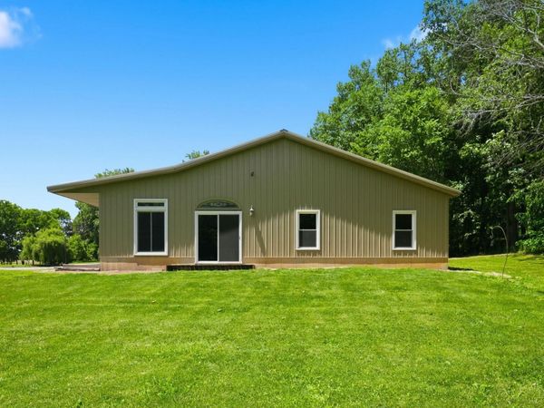 6441 N 750 East Road, Churubusco, IN 46723