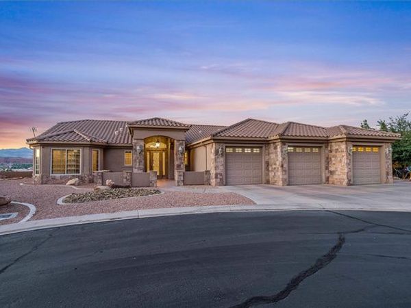 2255 HILL RD , Unit 15, Bloomington, UT 84790
