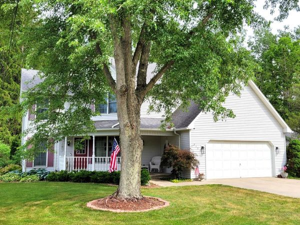 717 Lakeshore Drive, Pioneer, OH 43554