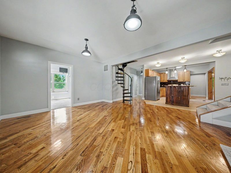 531 N Main Street , Sugar Grove, OH 43155 Photo 11