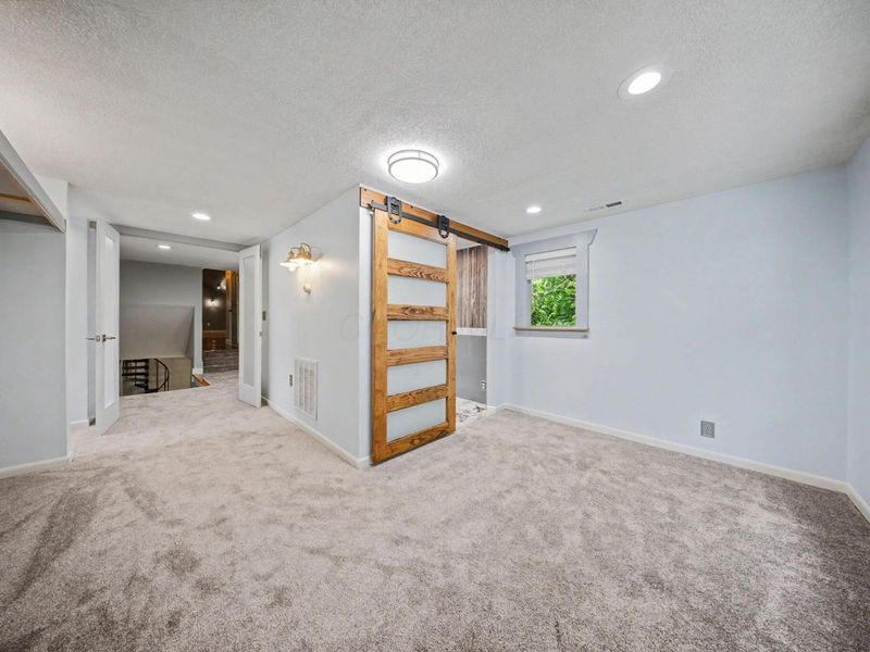 531 N Main Street , Sugar Grove, OH 43155 Photo 59