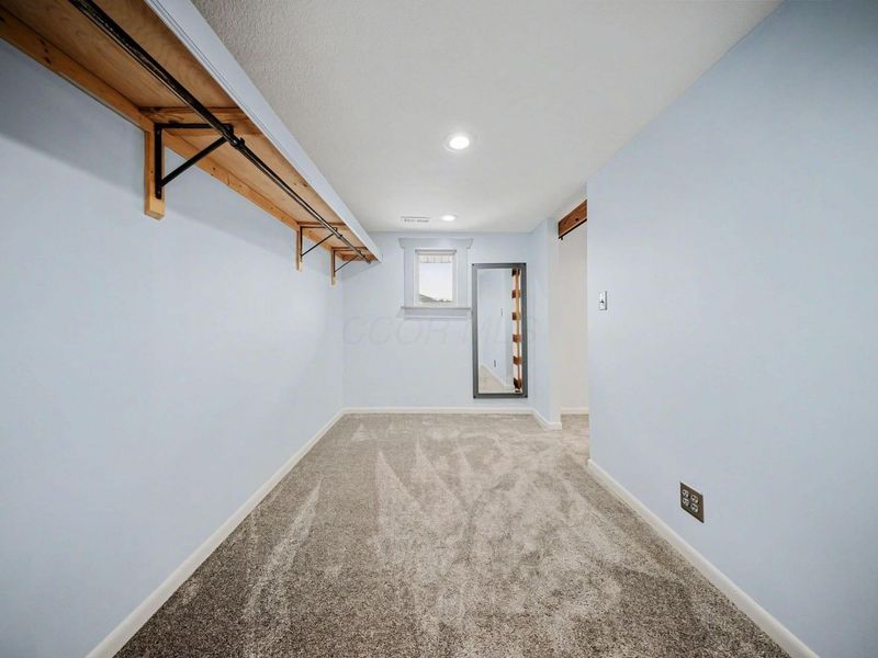 531 N Main Street , Sugar Grove, OH 43155 Photo 68