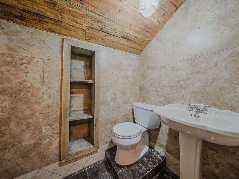 531 N Main Street , Sugar Grove, OH 43155 Photo 79