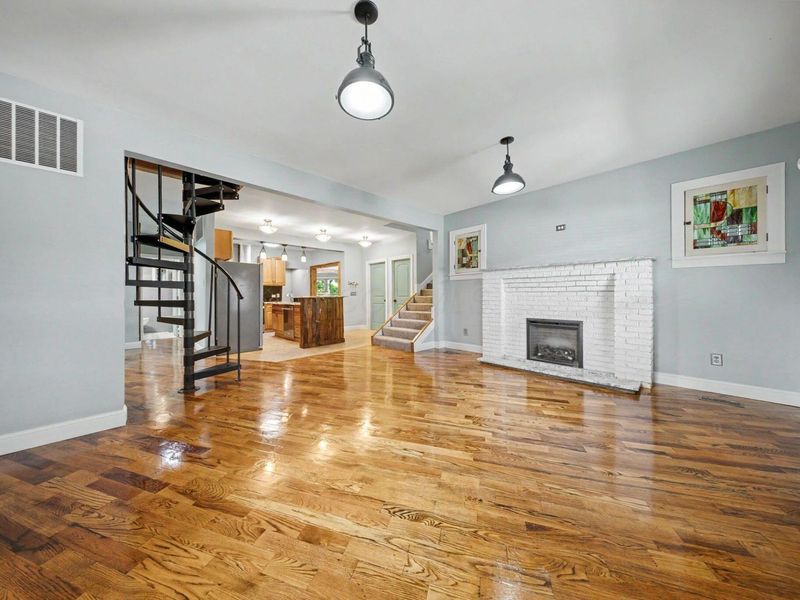 531 N Main Street , Sugar Grove, OH 43155 Photo 9