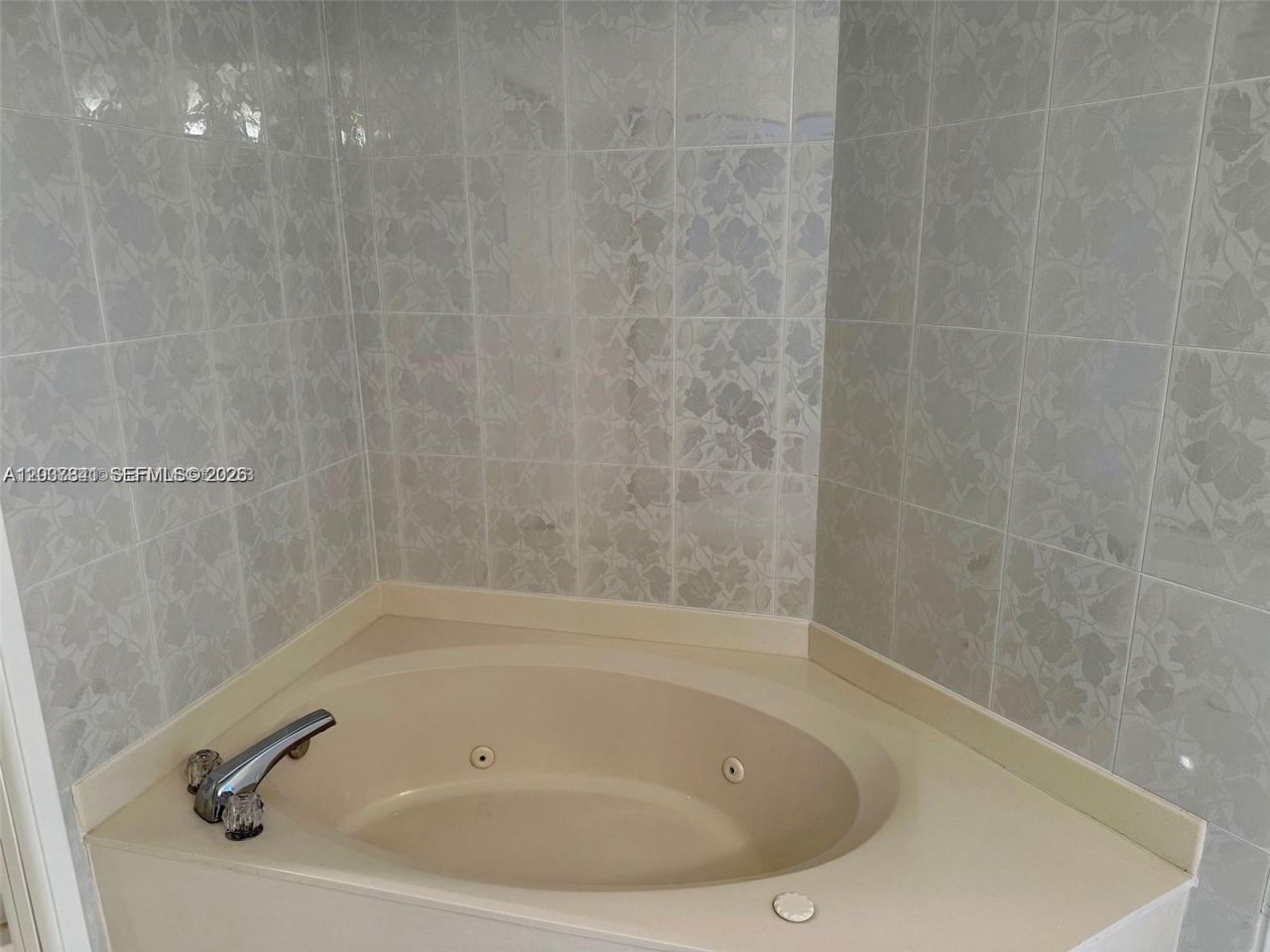 19101 NE 36th Ct , Unit 2008, Aventura, FL 33180 Photo