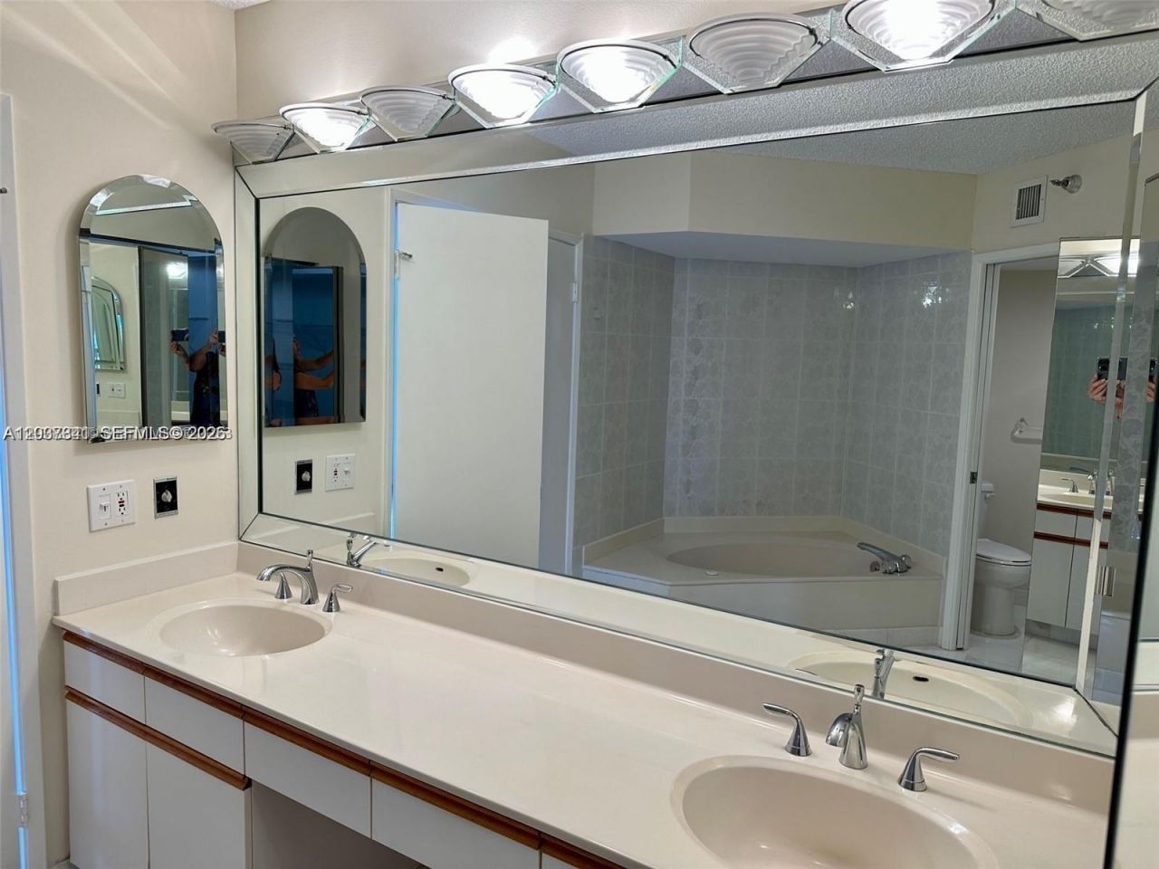 19101 NE 36th Ct , Unit 2008, Aventura, FL 33180 Photo