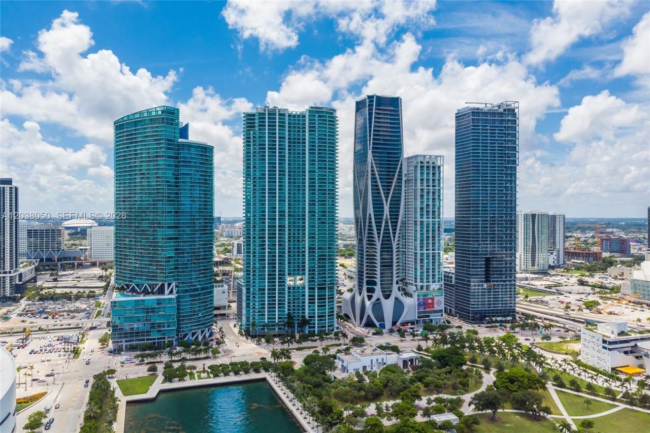 888 Biscayne Boulevard, Unit 812, Miami, FL 33132 Photo