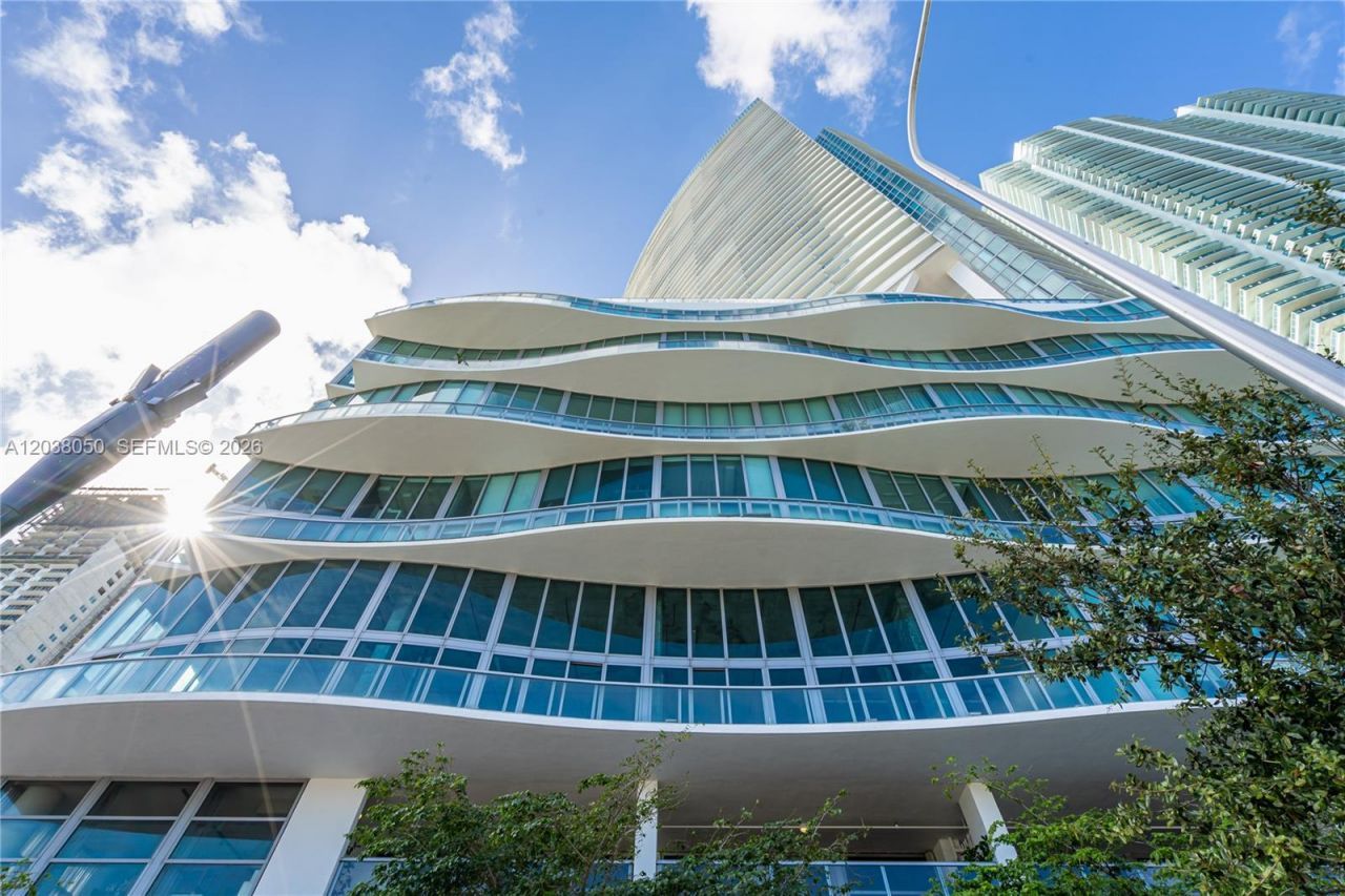 888 Biscayne Boulevard, Unit 812, Miami, FL 33132 Photo