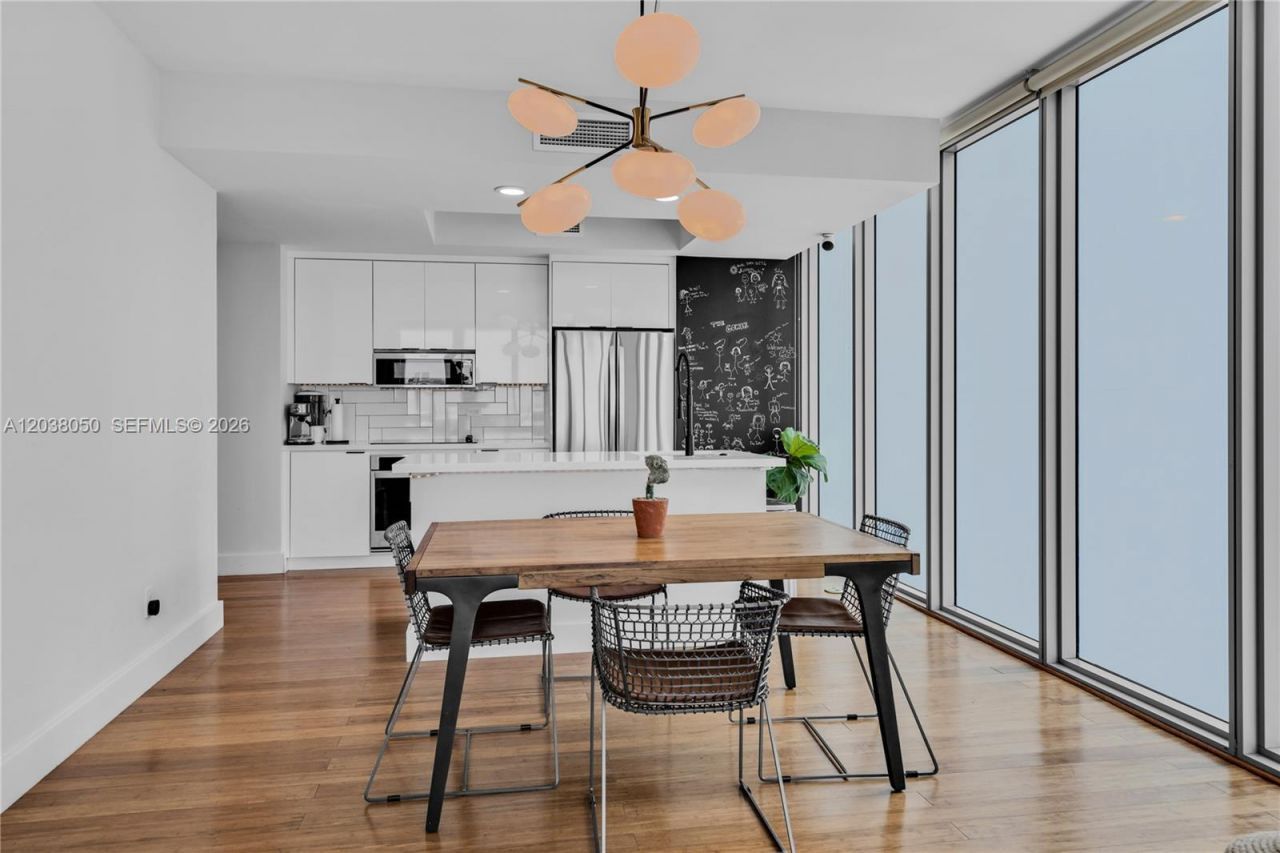 888 Biscayne Boulevard, Unit 812, Miami, FL 33132 Photo