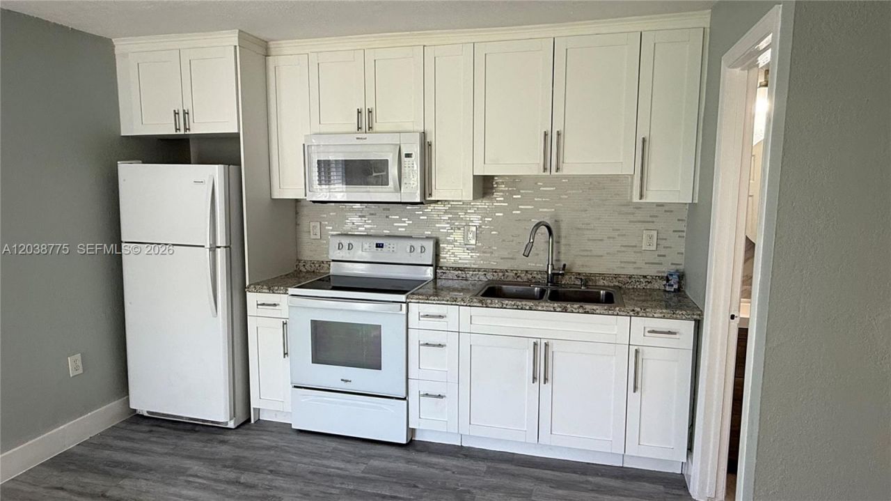 220 NW 12th St , Unit 4, Pompano Beach, FL 33060 Photo